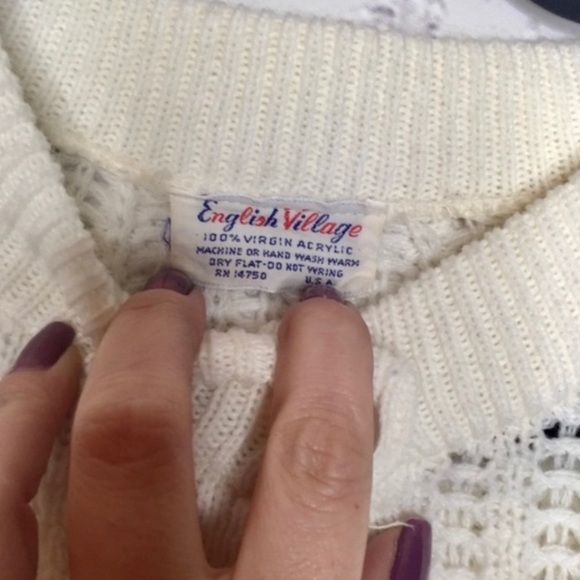 English Village crew neck fringed poncho - Picture 3 of 6